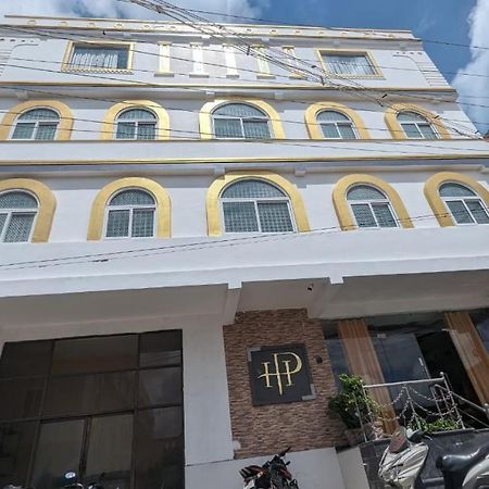 Hotel Panchavarnaa Rāmeswaram Exteriör bild