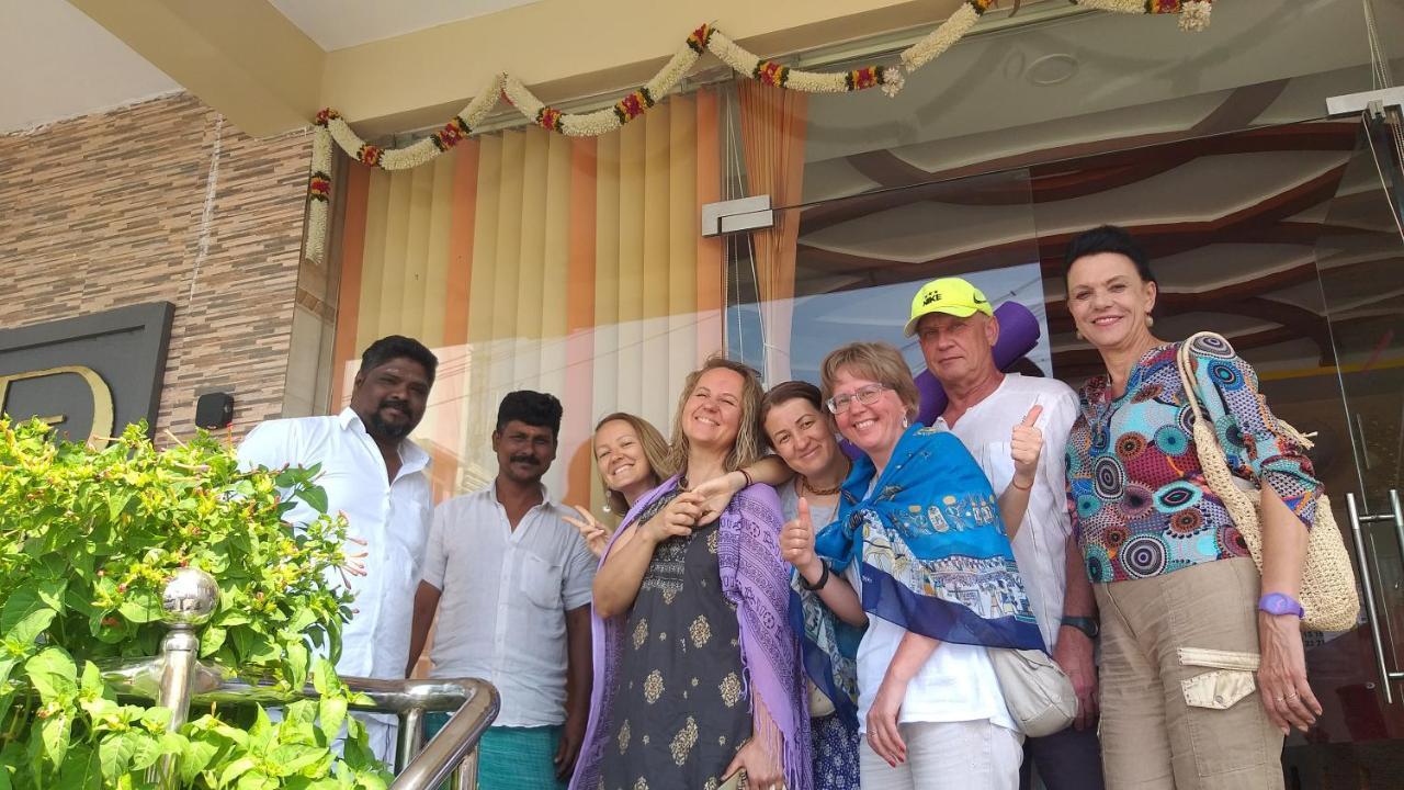 Hotel Panchavarnaa Rāmeswaram Exteriör bild