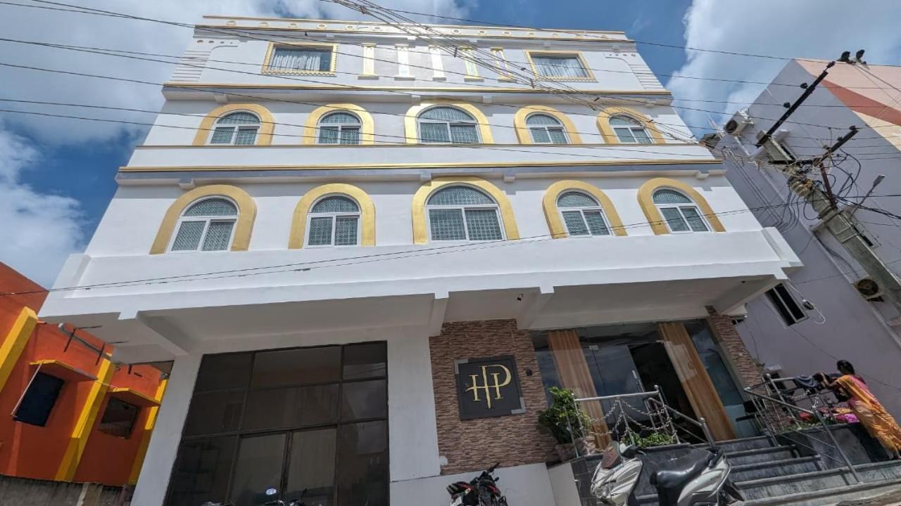 Hotel Panchavarnaa Rāmeswaram Exteriör bild