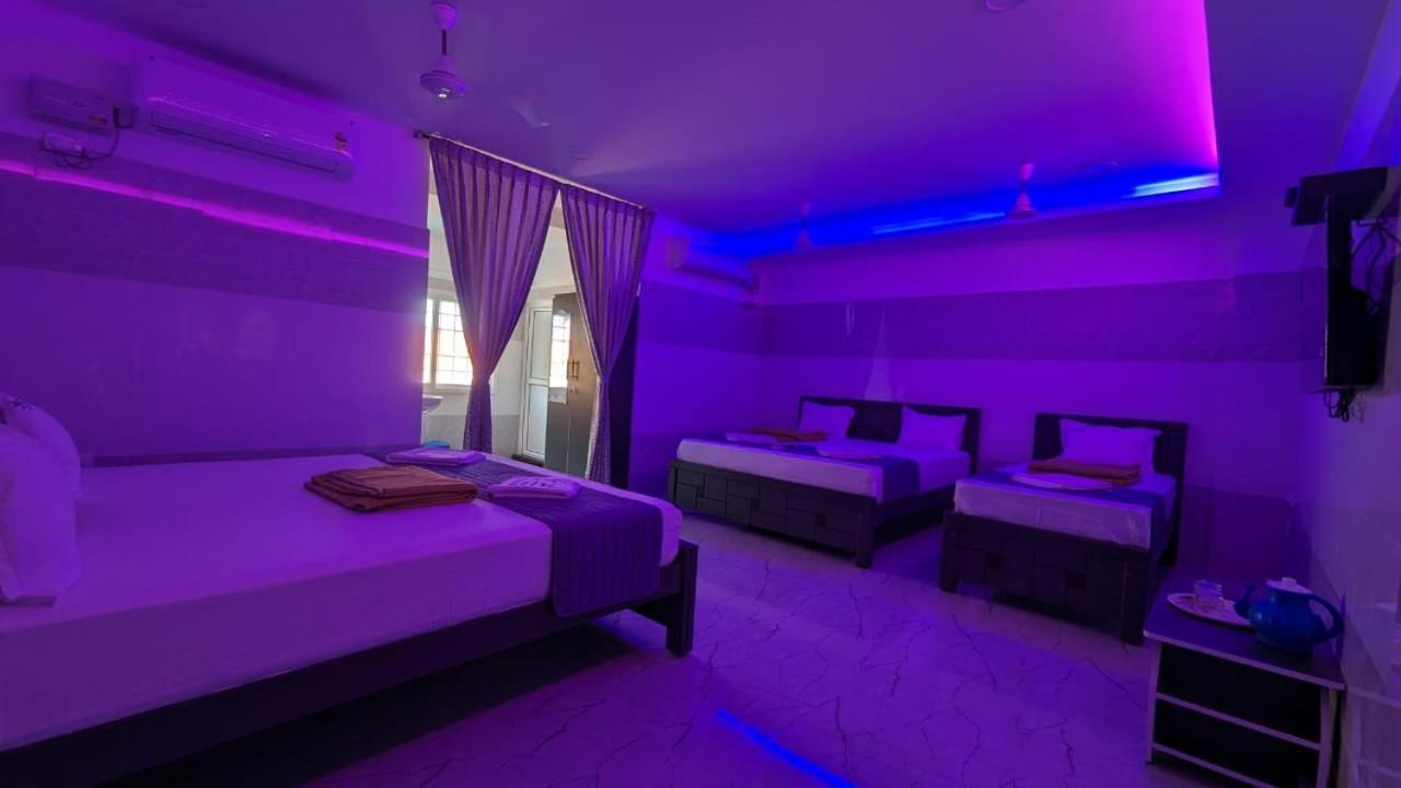 Hotel Panchavarnaa Rāmeswaram Exteriör bild